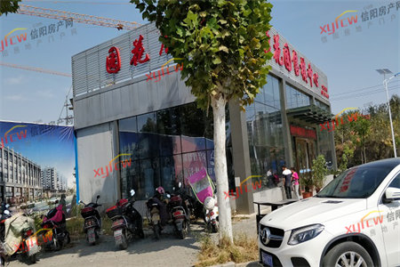 河畔豪庭3室2厅1卫52万85m2出售带院子分期